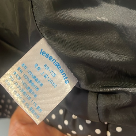 EUC Les Enphants Puffer Coat Sz 6/7 Kids 120/60 detachable hood - Picture 9 of 11